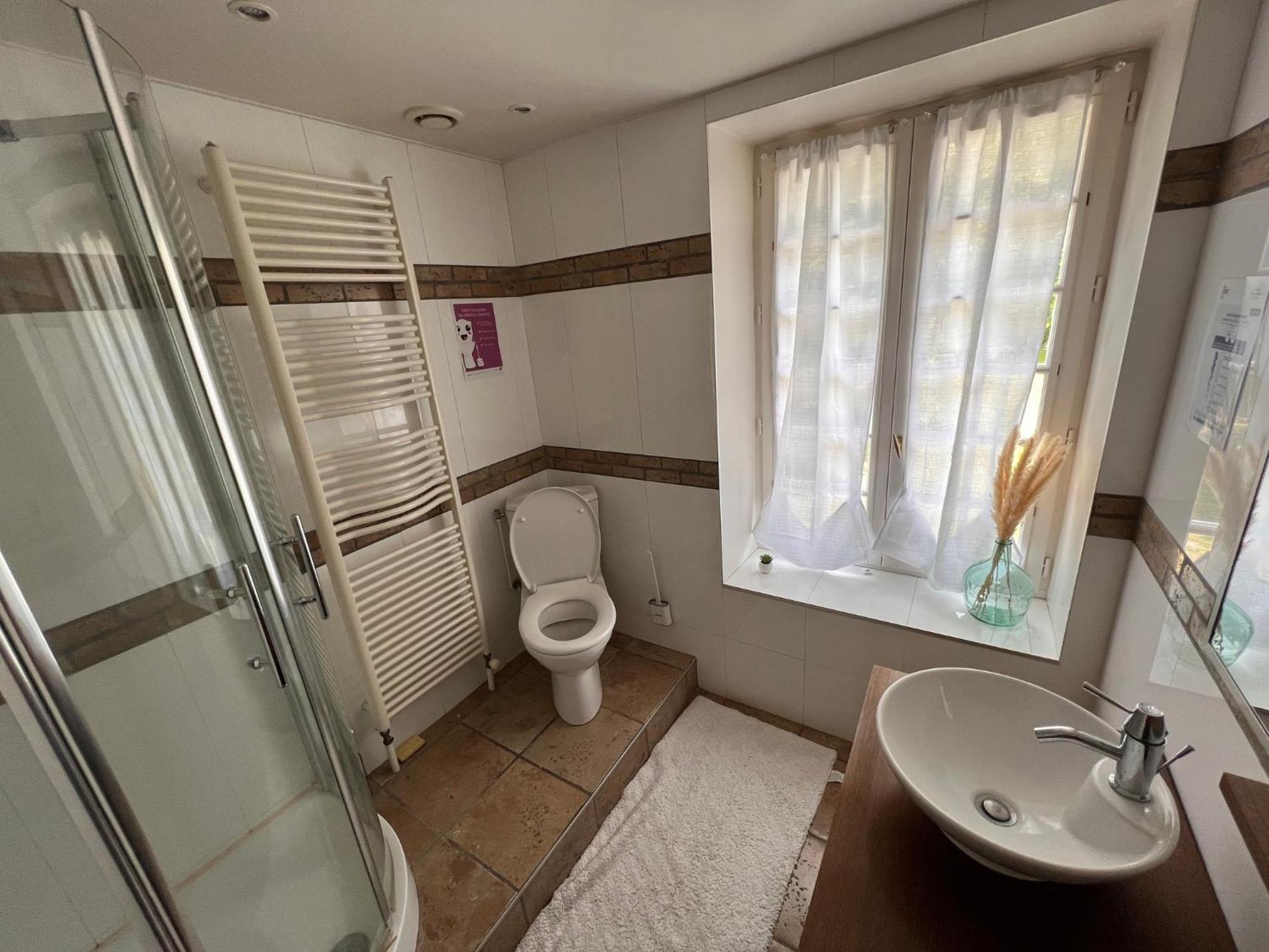 Le Domaine De Brie Homestay Chatillon-la-Borde