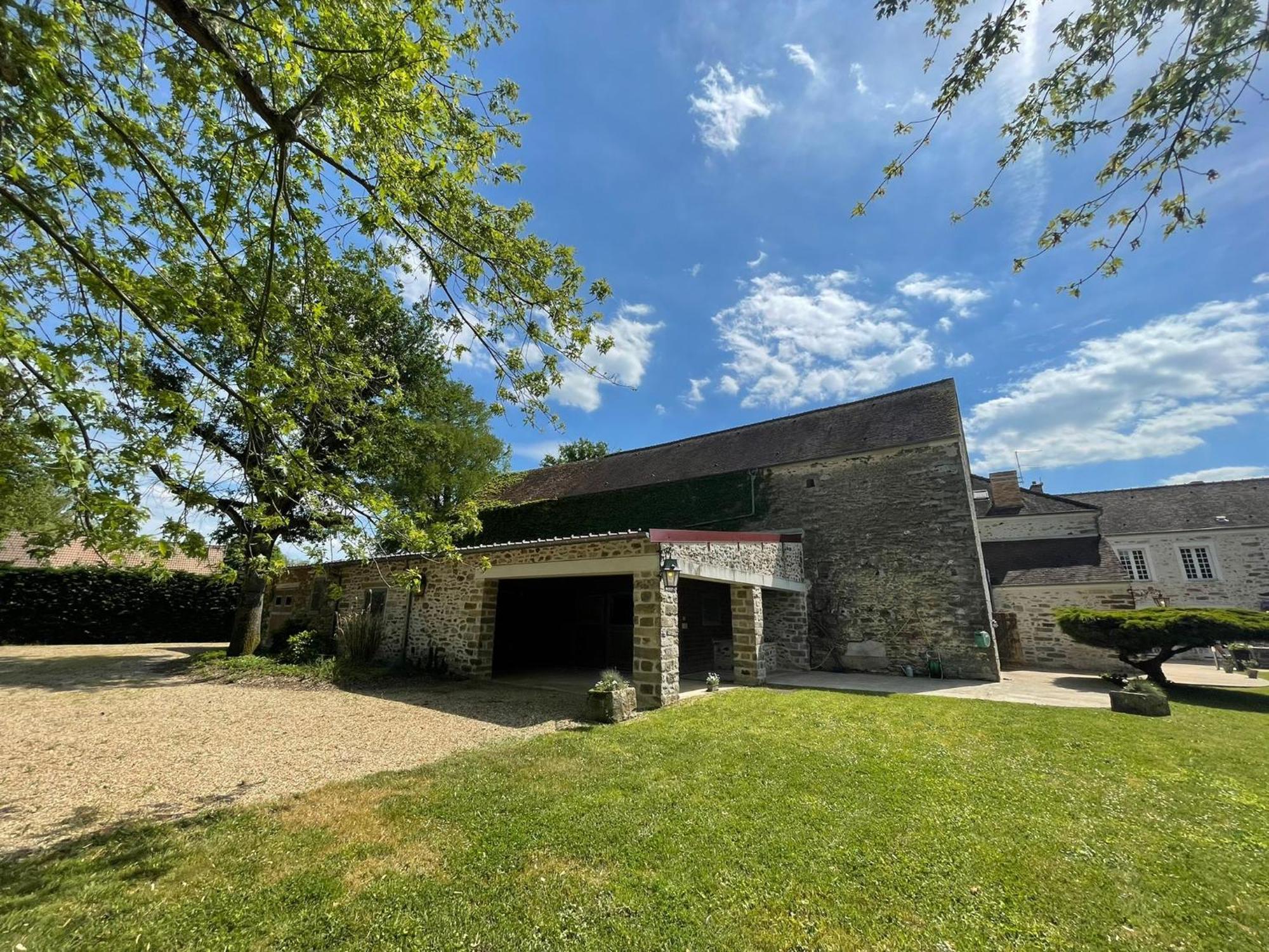 Le Domaine De Brie Homestay *